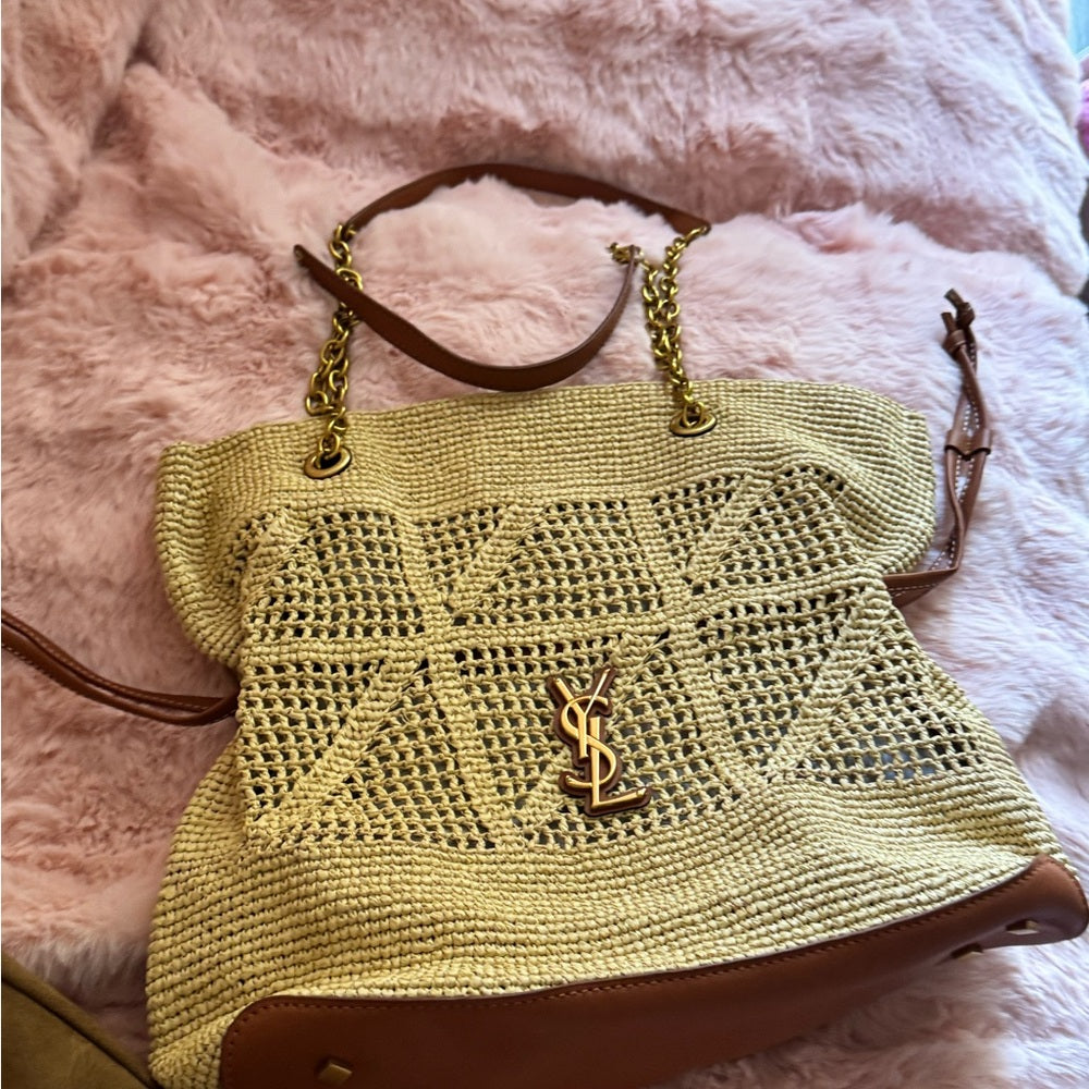 Crochet raffia tote bag with chain