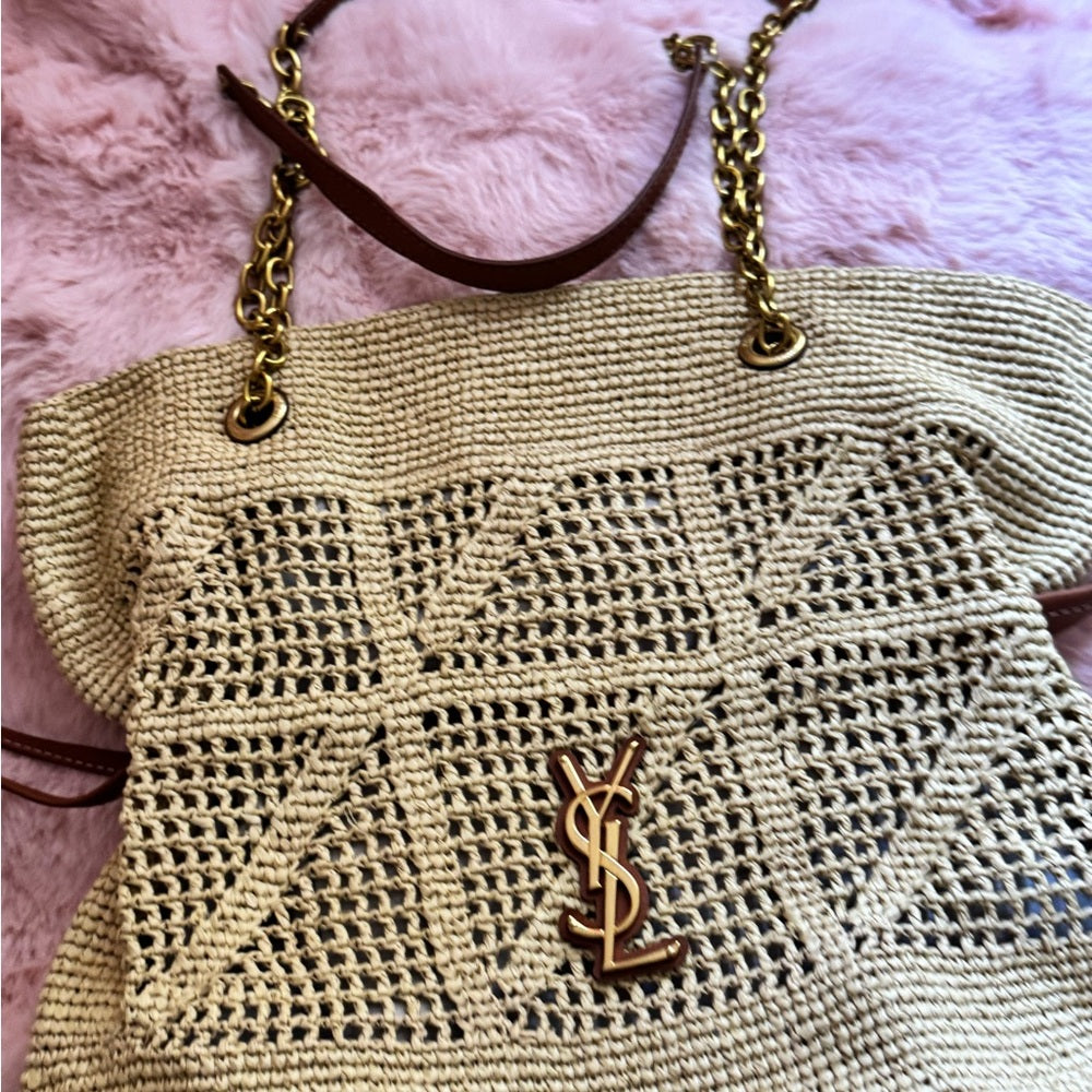 Crochet raffia tote bag with chain