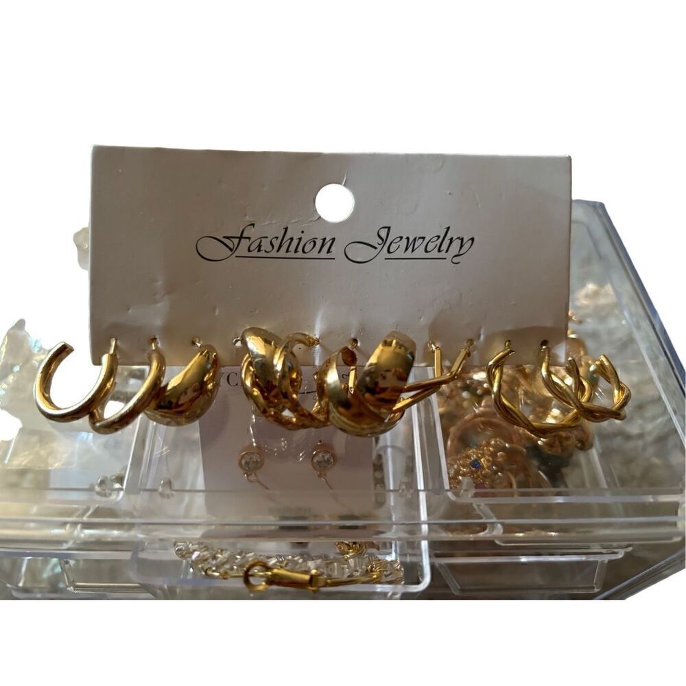 Gold Earings Rings