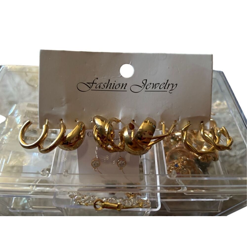 Gold Earings Rings