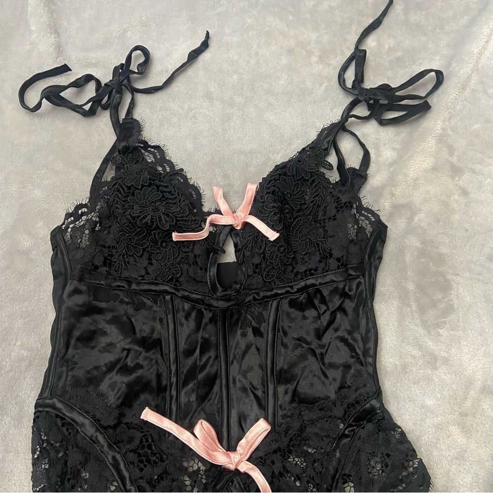 For love and lemons Noelle lace bodysuit