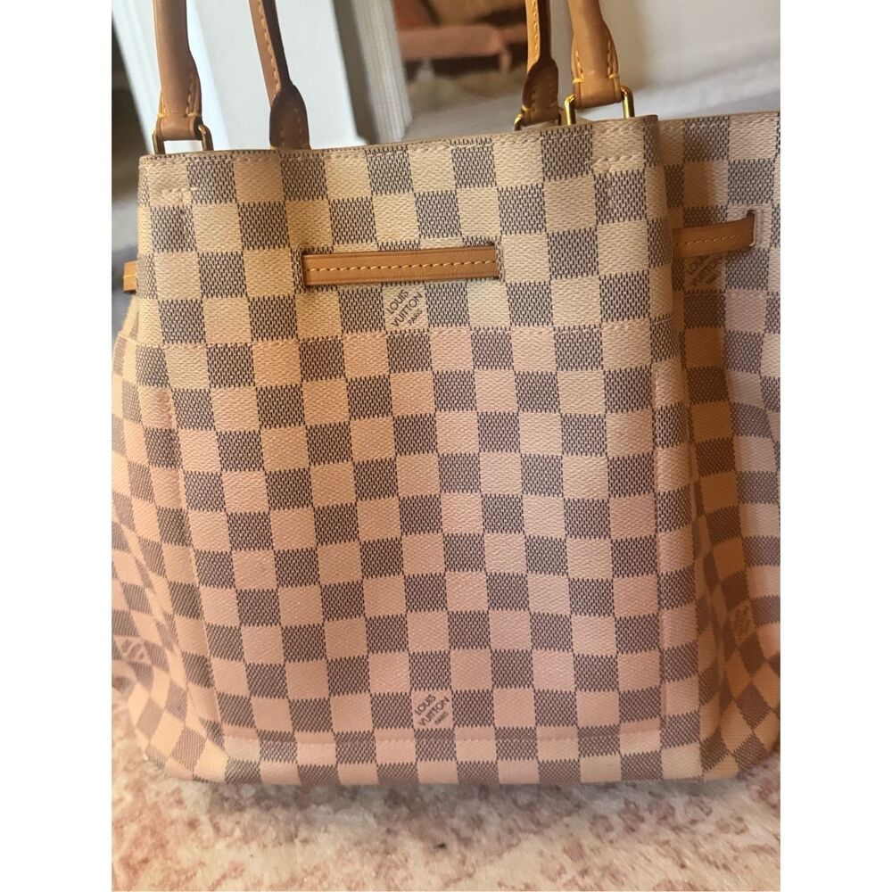 Louis Vuitton bag
