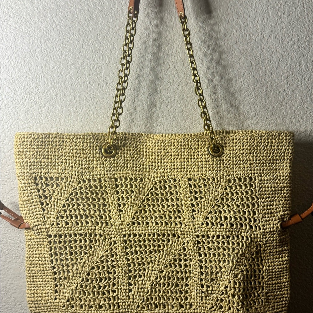 Elegant Beige Woven Tote Bag